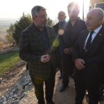 Başkan Aşgın, asfaltı inceledi