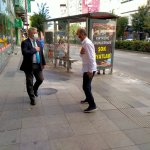 Aşgın, halkın içindeki başkan