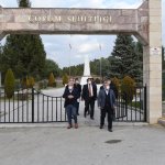 Belediyemiz, şehitliğin çevre düzenlemesini yapıyor