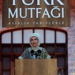 Leblebi, Külliye mutfağına girdi