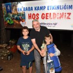 Belediyemiz, iki farklı programda çocuklara 500 fidan dağıttı