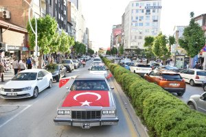 Engelli gençlerin asker kınası mutluluğu