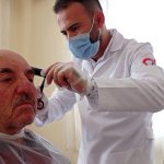 Yaşlılara evde kuaför hizmeti