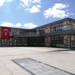 Kadeş Barış Meydanı’nda yer alan binalardan bir tanesi ihaleye çıkıyor.