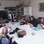 Kadınlar, İdlib'deki kardeşleri için kolları sıvadı