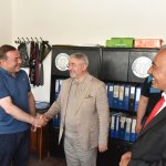 Belediyemiz ilçelere asfalt desteğini sürdürüyor