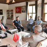 Belediyemiz ilçelere asfalt desteğini sürdürüyor