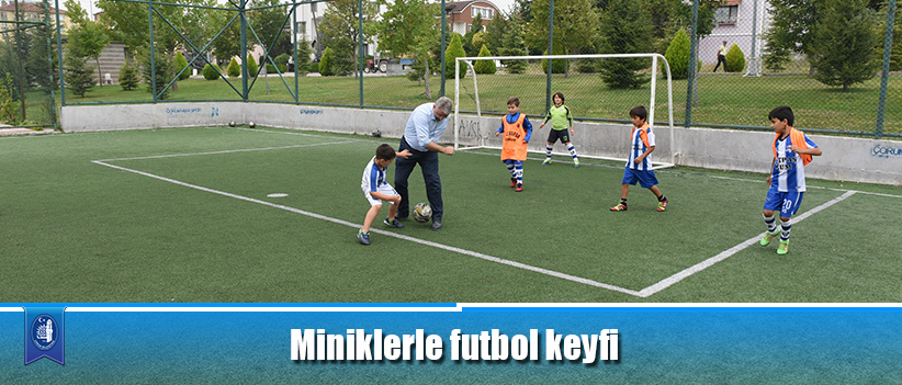 Miniklerle futbol keyfi