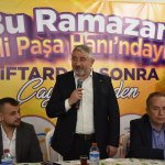 Başkan Aşgın ve Ceylan öğrencilerle iftarda bir araya geldi