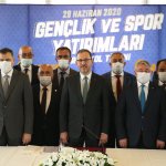 Bakan Kasapoğlu, stadyumun devrinde Çorum’a müjde yağdırdı