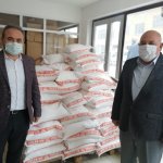 Yunus Market ve Dölek Un’dan Gıda Bankasına bağış