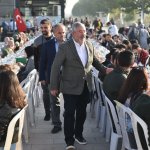 Başkan Aşgın, üniversiteli gençlerle kahvaltıda bir araya geldi