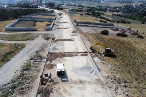 Belediyemiz, Gülkent 1. Caddede altyapı ve yol genişletme çalışması yapıyor