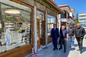 Ceylan ve Aşgın, Cephe Sağlıklaştırması projesini incelediler