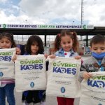 Minik öğrenciler, 1. Sınıf Atık Getirme Merkezini Gezdi