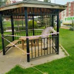 Kameriye ve banklar onarılıyor