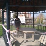 Kameriye ve banklar onarılıyor