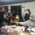 Belediyemizden kadınlara karanfil
