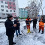 40 araç ve 200 personelle karla mücadele