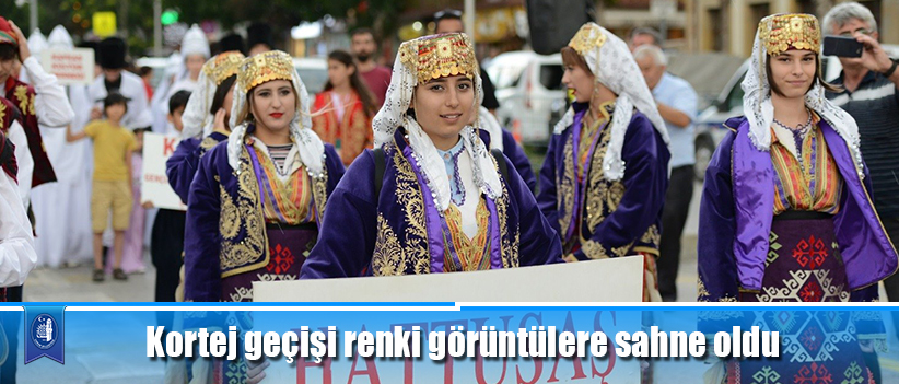 Kortej geçişi renki görüntülere sahne oldu