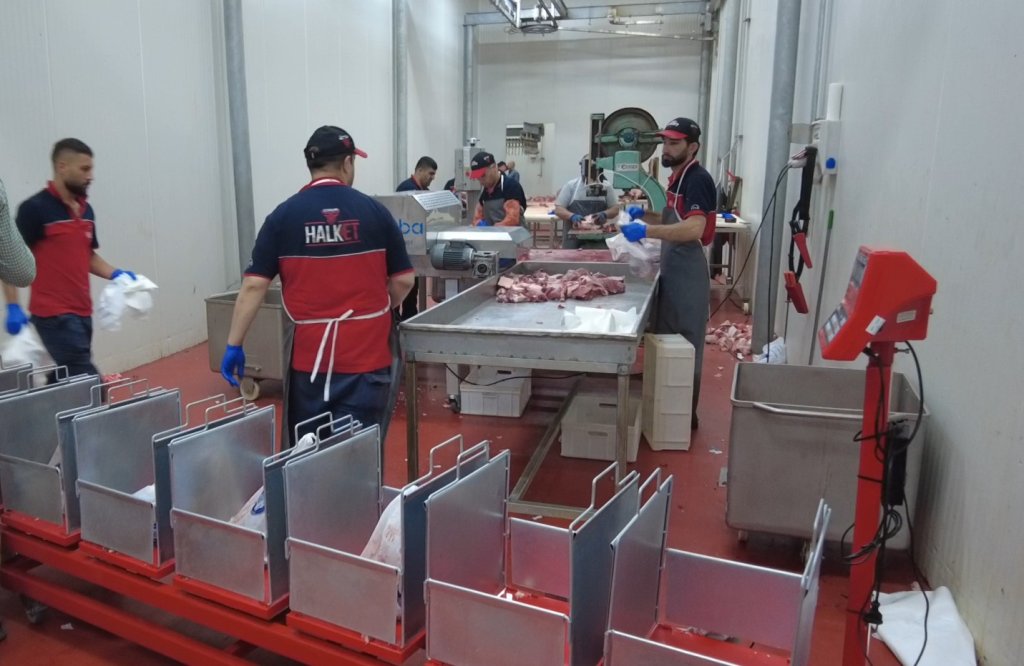 Vatandaşın Tercihi Halk Et Kombinası Oldu