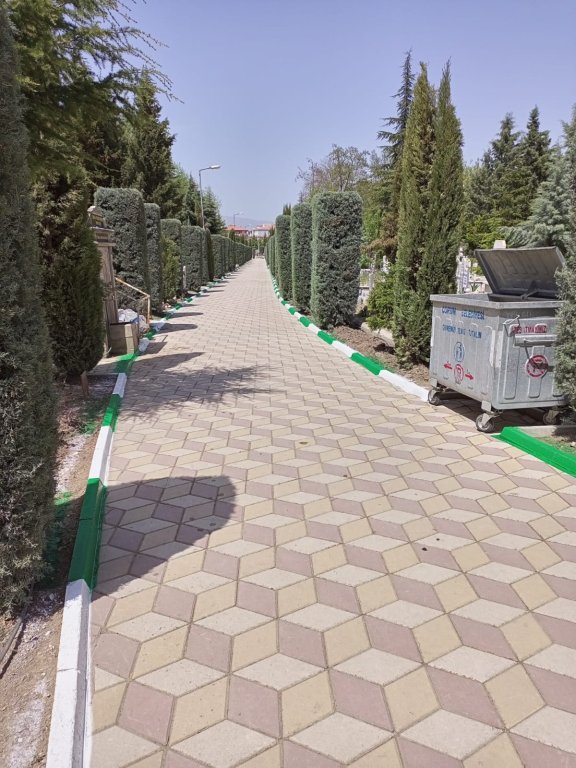 Mezarlıklar bayram öncesi pırıl pırıl