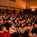 Müzik ve Mizah Dolu Gecede Salon Doldu Taştı