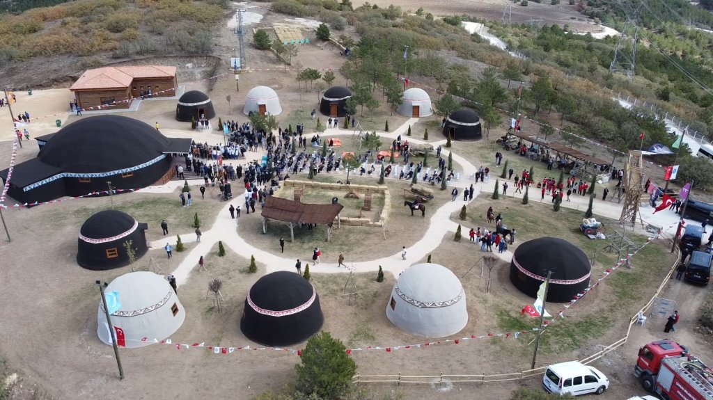 Çorumlu Obası Gençlik Merkezi Açıldı