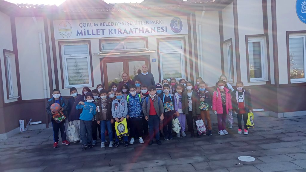 Millet Kıraathanesi yoğun ilgi görüyor