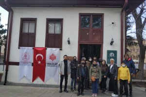 Gençlik Merkezi öğrencileri, Milli Şair’in Müze Evini ziyaret etti