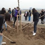 Belediyemiz Ekibinin Ağaçlandırma Çalışmasına Öğrencilerden Destek