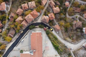 Çorum Belediyesi’nden Oğuzlar’a asfalt