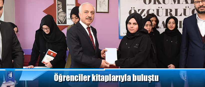 Öğrenciler kitaplarıyla buluştu