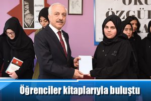Öğrenciler kitaplarıyla buluştu