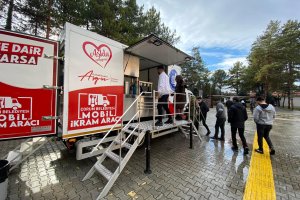 Belediyemizin sıcak çorba ikramları devam ediyor