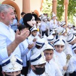 323 çocuk muhteşem şölenle erkekliğe ilk adımı attı