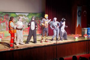 Çevre Bilinci, Çocuklara Tiyatro İle Aşılandı