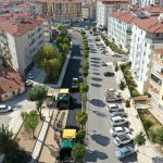 Belediyemizden Varinli Caddesine yeni asfalt