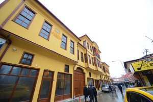 Velipaşa Hanı’nda bulunan iki işyeri kiraya verilecek