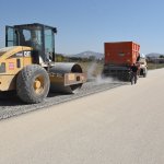 Erzurum Dede Caddesi'ne soğuk asfalt çalışması