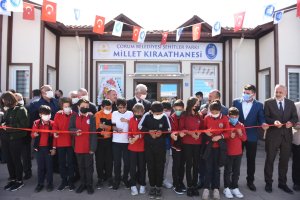 Millet Kıraathanesinin Açılışını Gençler Yaptı