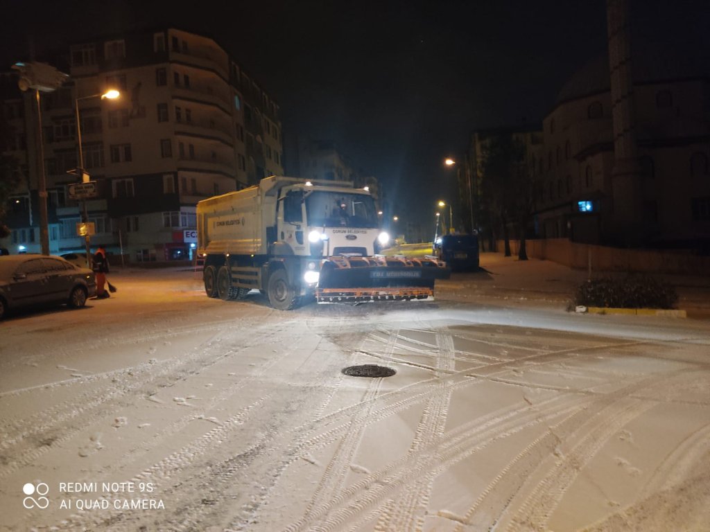 Karla mücadele sabah erken saatlerde başladı