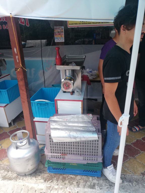 İzinsiz kıyma çekenlere zabıtadan sıkı denetim