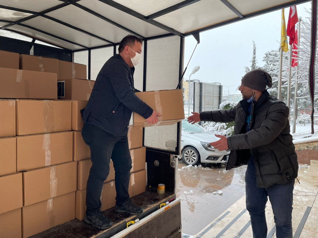 Belediyemizden, Filistinli Türkçe sevdalılarına kırtasiye yardımı