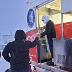 Sıcak çorba, yolda kalanların içini ısıttı