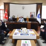 Şehit ailelerinden Başkan Aşgın'a teşekkür ziyareti