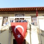 Kore heyeti Mehter Marşı ile karşılandı