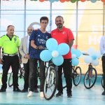 Yüzlerce bisiklet sever sağlıklı yaşam için pedal çevirdi