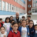 Başkan Gül’e çocuklardan sevgi seli