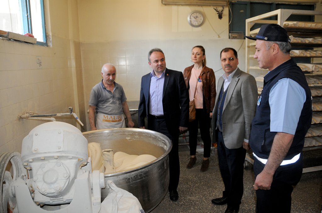 Ramazan ayı öncesi pide ve ekmek fırınları denetlendi